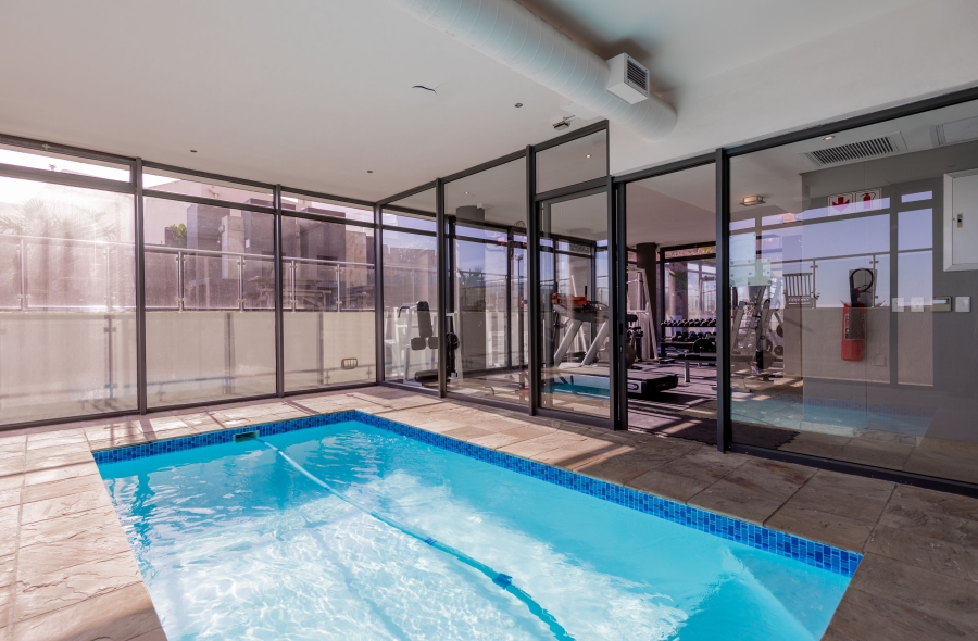 1 Bedroom Property for Sale in Bloubergstrand Western Cape